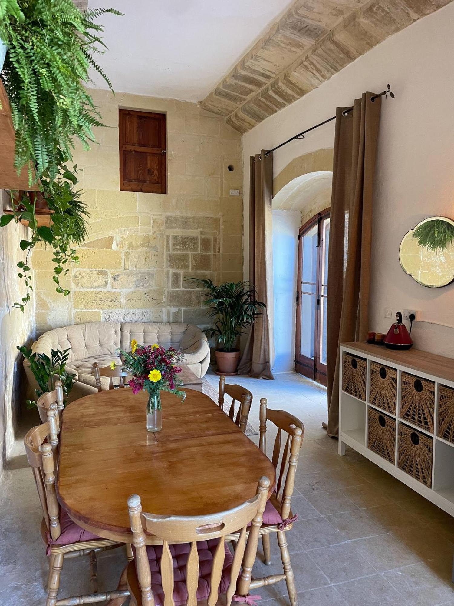 Soluna Boutique Guesthouse Għasri Екстериор снимка